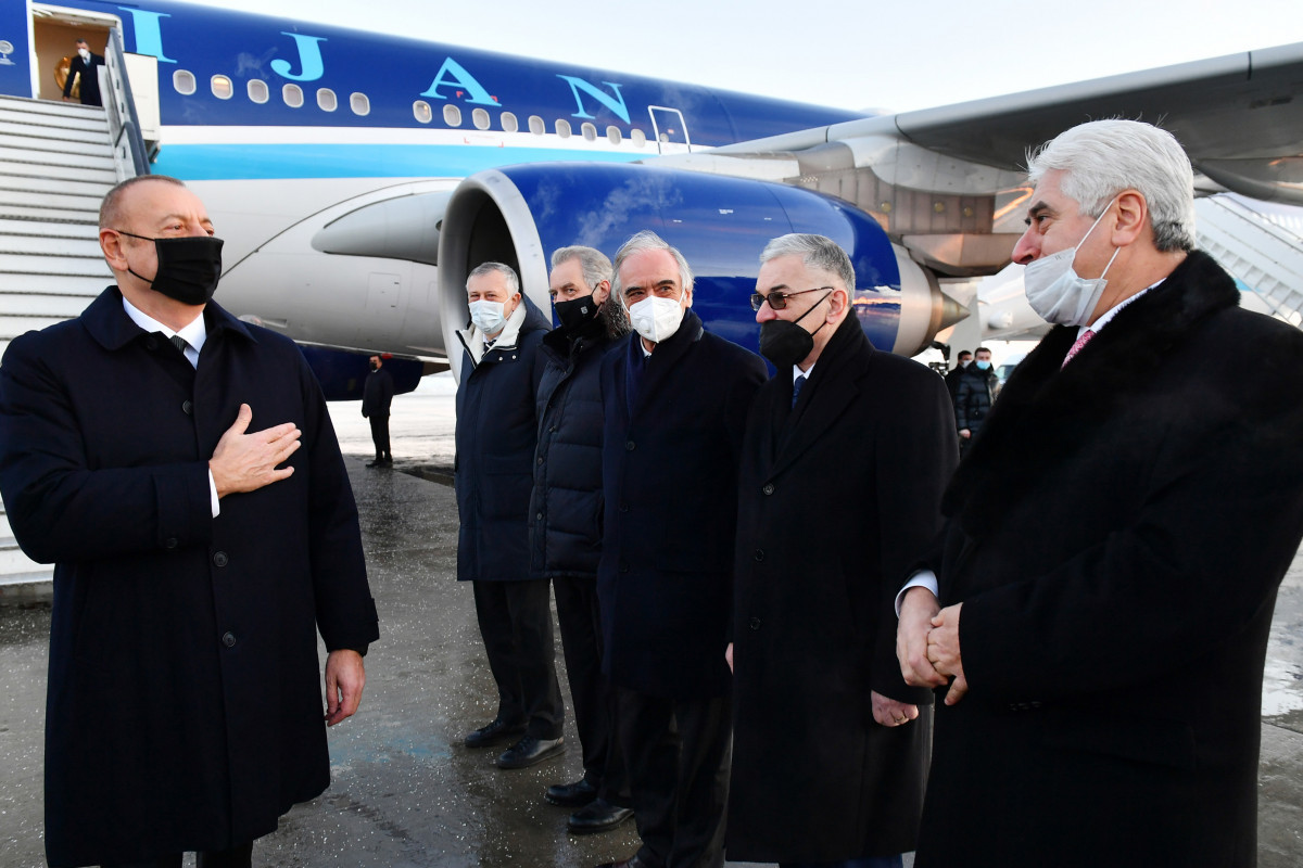 Azerbaijani President Ilham Aliyev visits Russia's Saint Petersburg