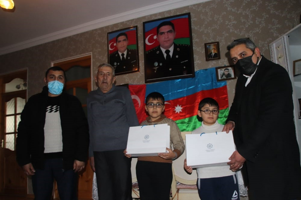 RİNN nümayəndələri şəhid övladlarını ziyarət ediblər - FOTO 