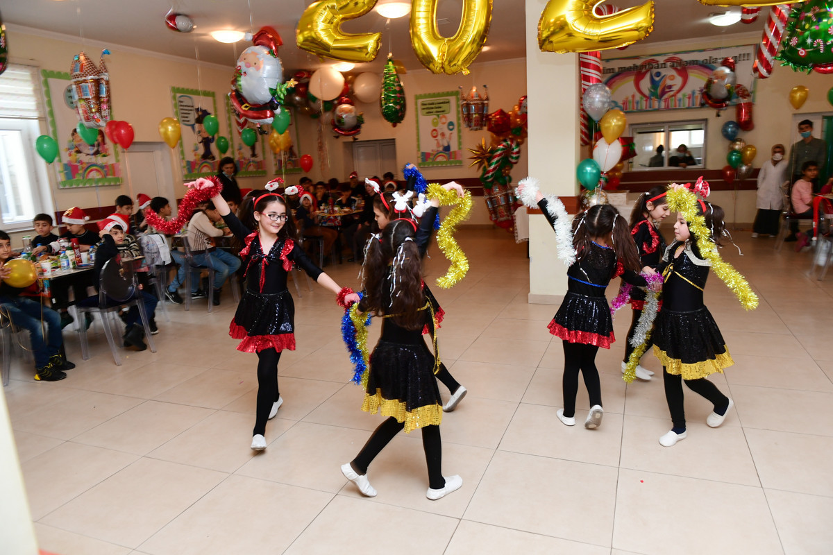 Heydar Aliyev Foundation organizes New Year ceremony for children