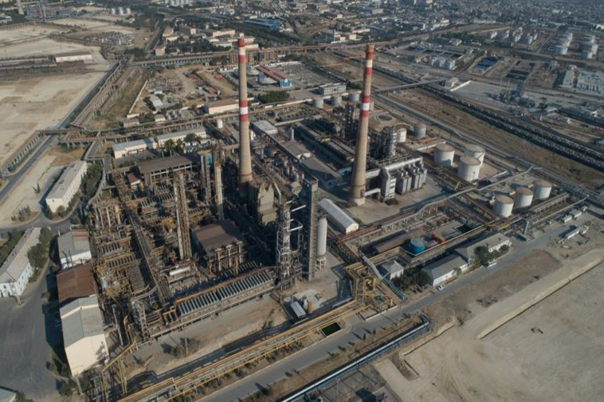 Azerbaijan increased oil refinery