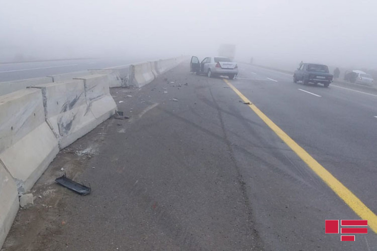 На автомагистрали Баку-Газах произошла цепная авария
