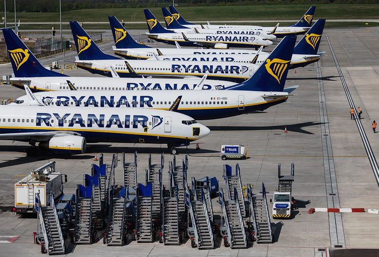 "Ryanair"in zərəri 1 mlrd. avroya çata bilər