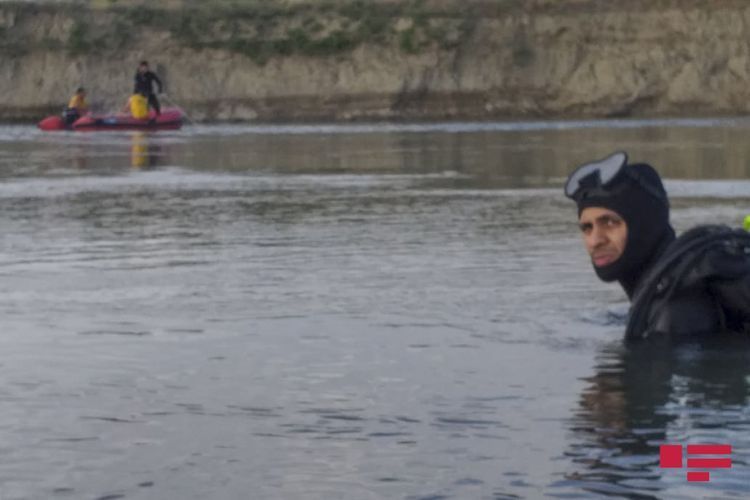 МЧС: Найдено тело одного из утонувших в реке Кура - ОБНОВЛЕНО-ВИДЕО