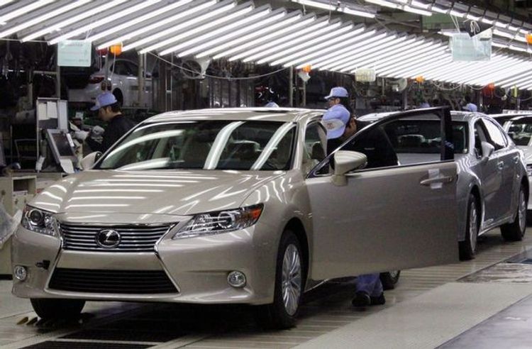 Toyota aims to build record 9.2 million vehicles this year