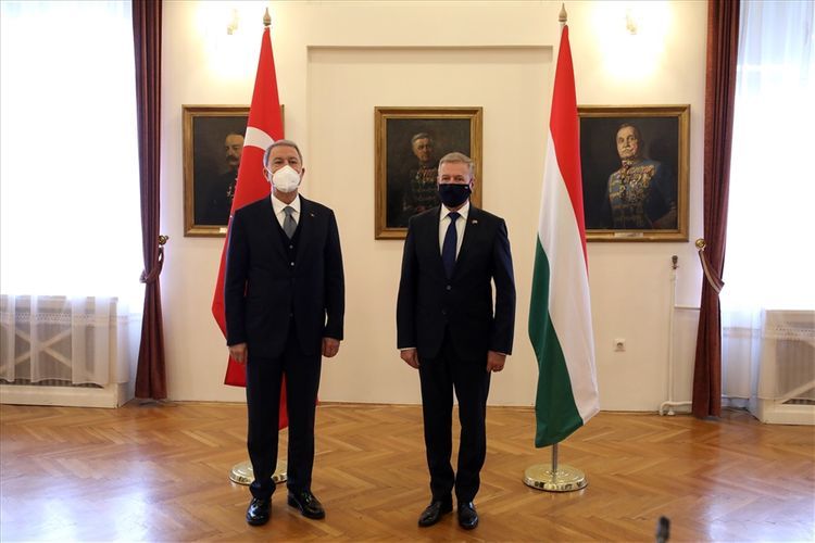 Turkish and Hungarian defense ministers exchanged views on Azerbaijan