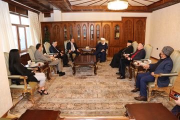 QMİ sədri ABŞ Etnik Anlaşma Fondunun prezidenti ilə görüşüb