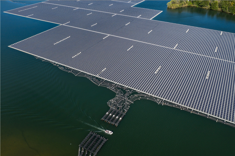 Floating solar station to be constructed in Baku 