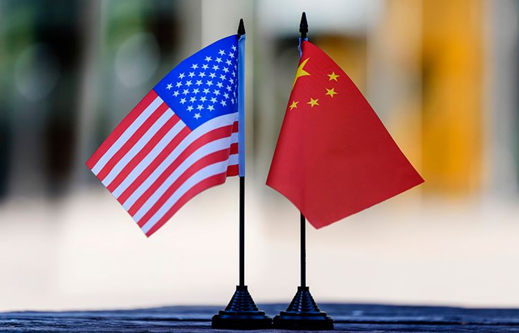 В Китае предостерегли США от вмешательства во внутренние дела страны