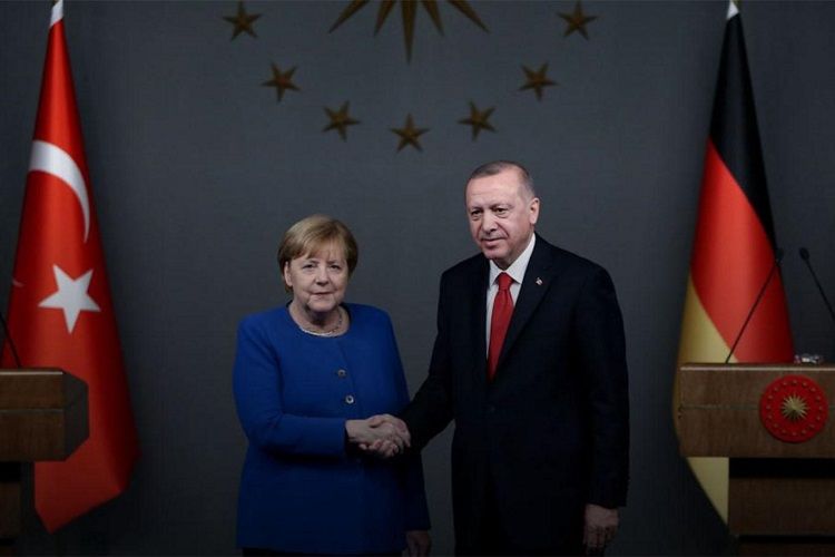 Ərdoğanla Merkel videokonfrans formatında görüşüb
