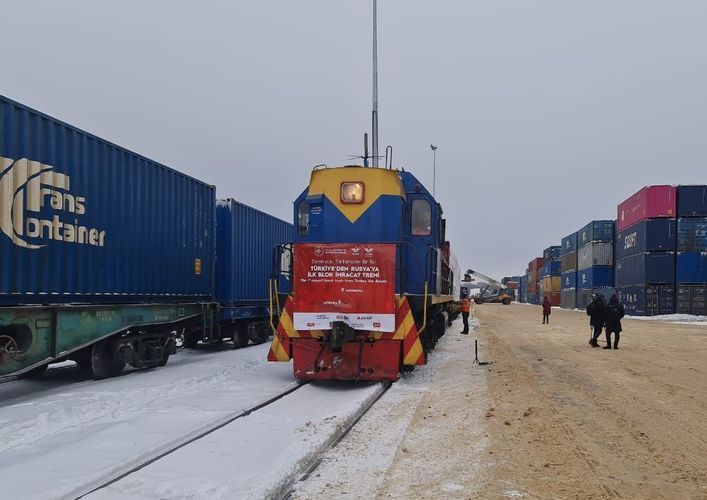 Первый грузовой поезд, отправленный из Турции в Россию по БТК, достиг пункта назначения - ФОТО