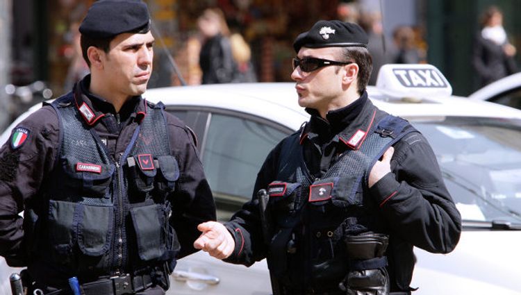 İtaliyada polis xüsusi əməliyyat keçirib, 55 gürcü saxlanılıb