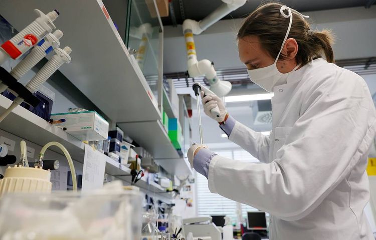 В Британии нашли вызывающую беспокойство мутацию коронавируса