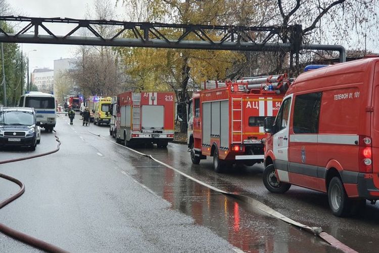 Moskvada yanğında 1 kişi ölüb, 4 uşaq xəsarət alıb
