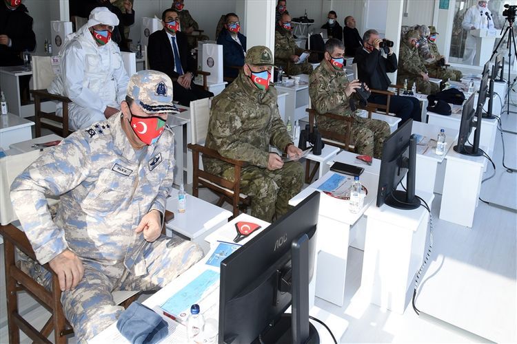 Министры обороны Турции и Азербайджана наблюдали за учениями в Карсе - ВИДЕО
