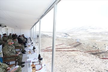 Türkiyə və Azərbaycan müdafiə nazirləri Qarsda birgə təlimi izləyib - VİDEO - FOTO