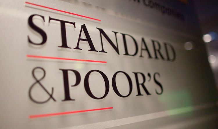 "S&P" "Chevron" və "Exxon"un reytinqlərini endirib