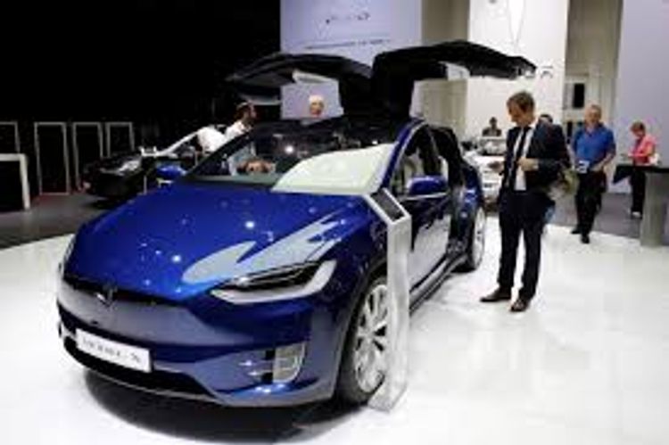 Tesla must recall 12,300 Model X cars over faulty moulding 