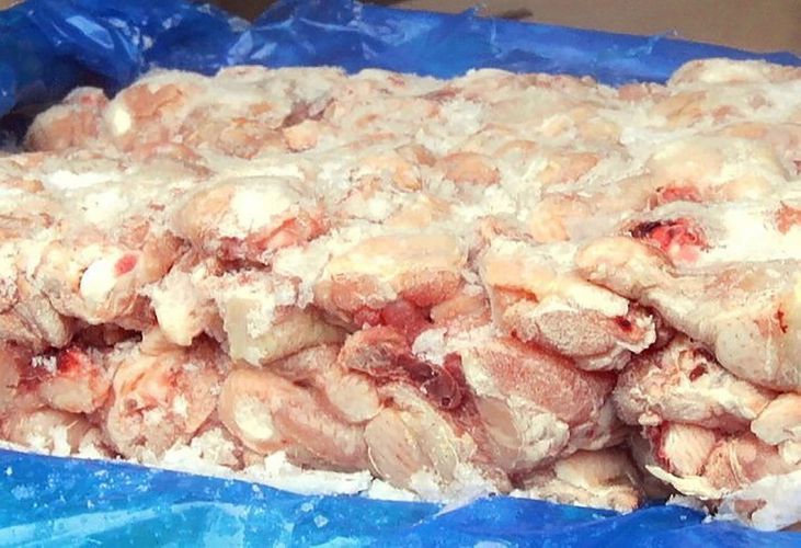 В замороженном мясе курицы из Грузии обнаружена сальмонелла