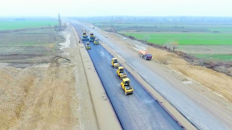 Bakı-Quba-Rusiya yolunun tərkib hissəsi olan magistralın tikintisi davam etdirilir - FOTO