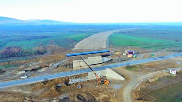 Bakı-Quba-Rusiya yolunun tərkib hissəsi olan magistralın tikintisi davam etdirilir - FOTO