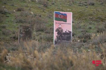 Журналисты посетили могилы Сары Ашыга и шехидов Гюлебирда - ФОТО