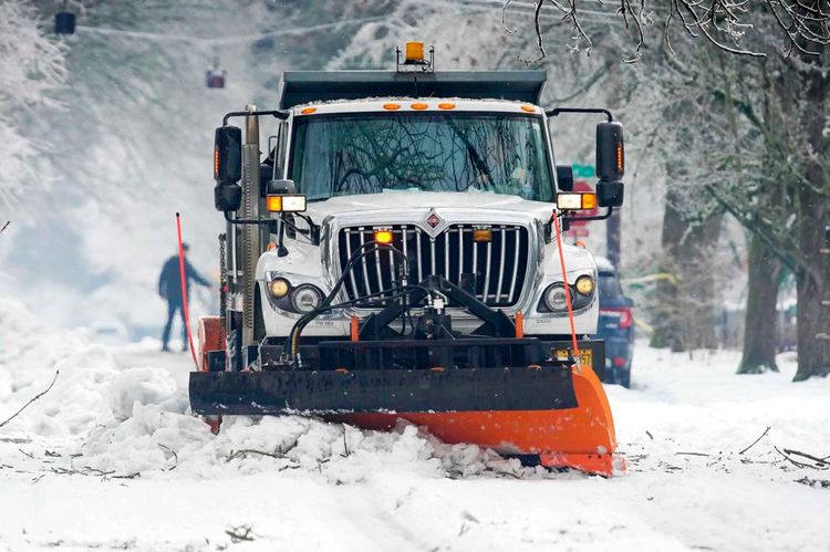 Death toll from winter weather rises to at least 40 in the US