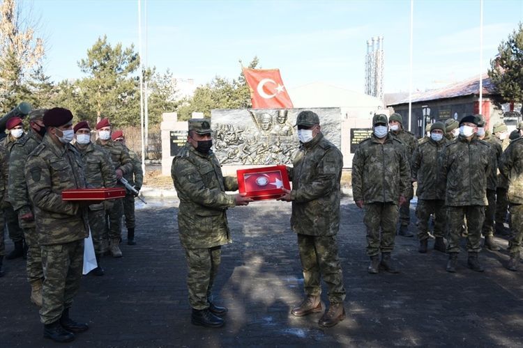 Azerbaijani servicemen who were in training in Turkey returned to country