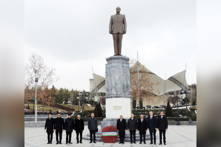 Azerbaijani PM visited Haydar Aliyev Park in Ankara - PHOTO