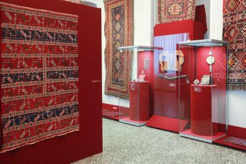 Rusiyada Azərbaycan xalçalarından ibarət sərgi açılıb
