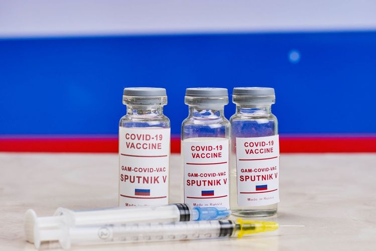 Rusiyanın bu ilin yarısınadək istehsal edəcəyi koronavirus peyvəndinin həcmi açıqlanıb