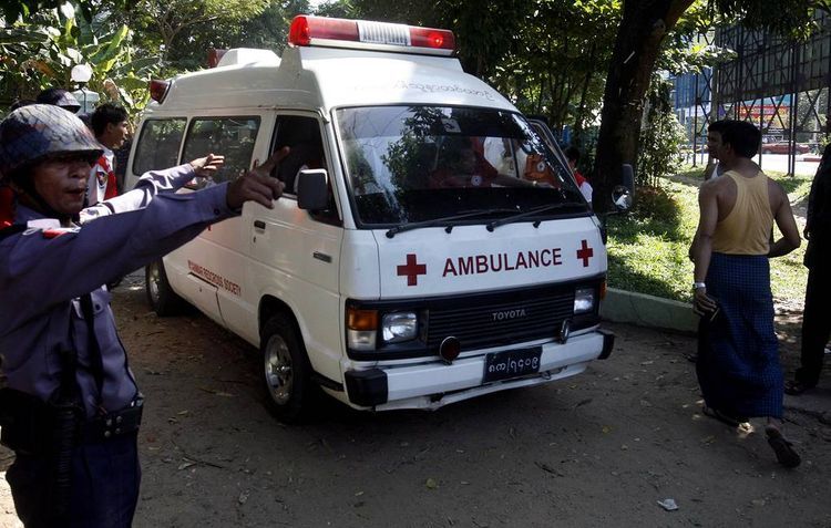 Два человека погибли и шестеро пострадали при разгоне протестующих в Мьянме