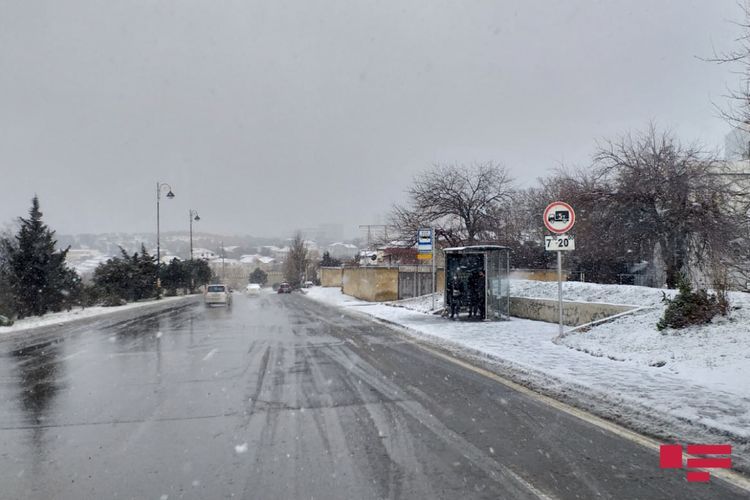 Heavy snow and blizzard forecasted in Baku