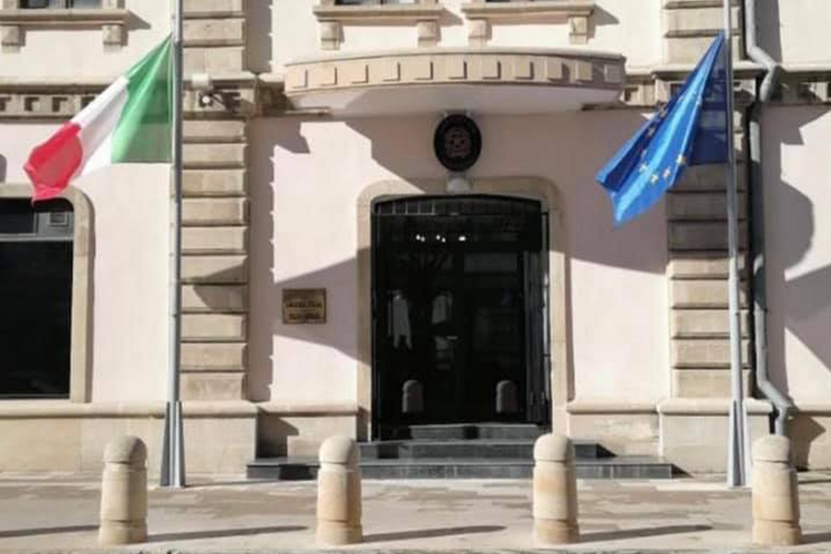 Flag lowered in Italian Embassy - PHOTO