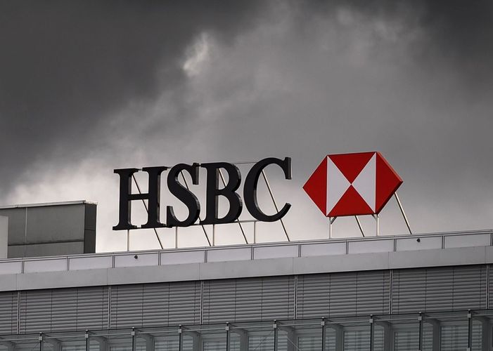 HSBC-nin xalis mənfəəti 35%-dək azalıb