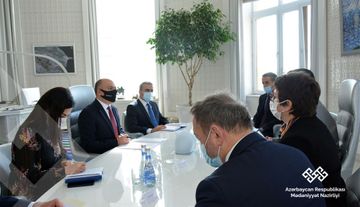 Mədəniyyət Nazirliyində Fransa Milli Assambleyasının nümayəndə heyəti ilə görüş keçirilib
