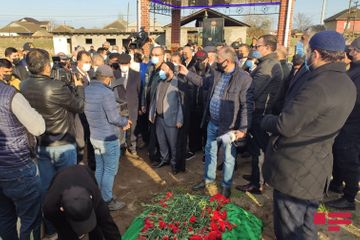 Xalq artisti Yalçın Rzazadə Lənkəranda dəfn edilib - FOTO