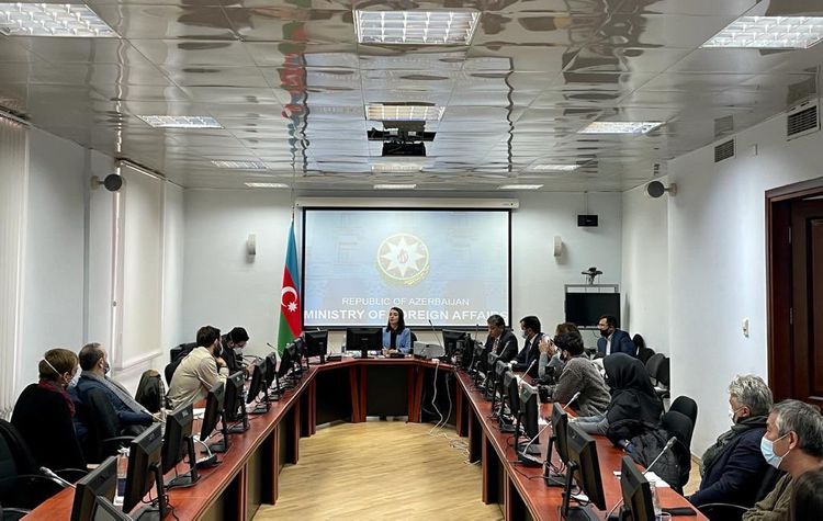 Spokesperson of Azerbaijani MFA meets with a group of foreign journalists