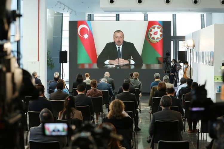 Azerbaijani President responds to nearly 50 questions of 35 media organization in press conference continued more than 4 hours 