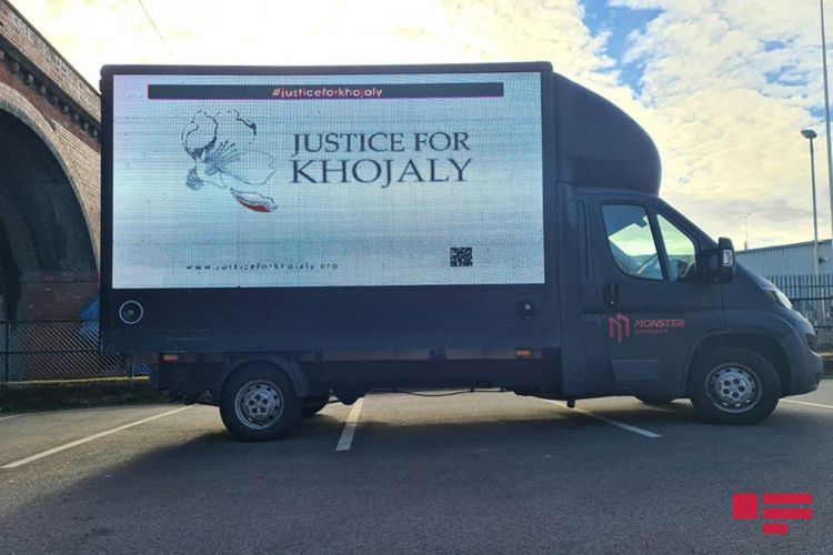Flash mob held in Britain regarding Khojaly genocide - PHOTO