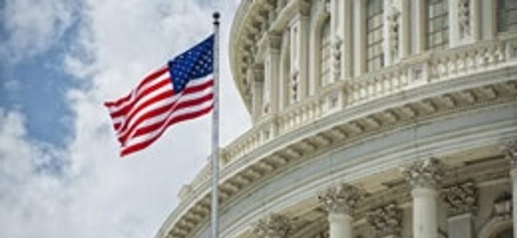 Палата представителей США одобрила план стимулирования экономики на $1,9 трлн