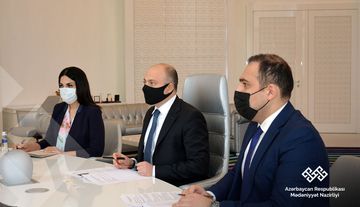 Anar Kərimov Latviya səfiri ilə görüşüb