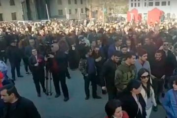 Ermənistanda Paşinyanın istefası tələbi ilə aksiyalar keçirilir