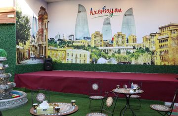 Azərbaycan məhsulları Dubayda beynəlxalq yarmarkada nümayiş olunur - FOTO