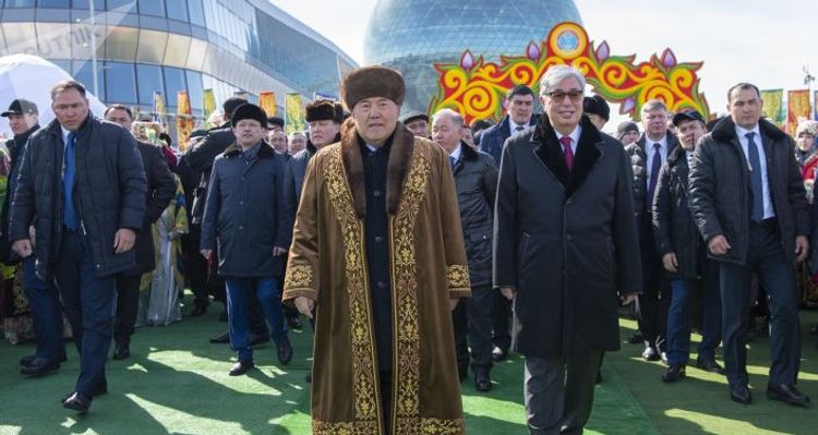 Партия Назарбаева лидирует на выборах в парламент Казахстана