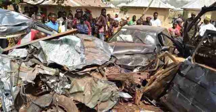 Nigeriyada yol qəzasında 20 nəfər yanaraq ölüb