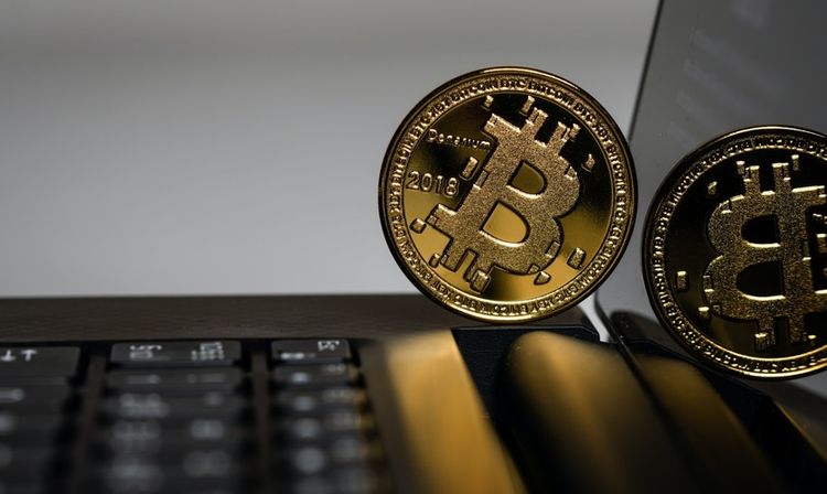 Bitcoin sheds more than 11%