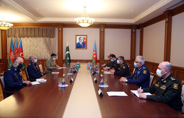 Azerbaijan and Pakistan discussed issues of expanding military relations