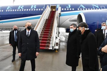 Azərbaycan Prezidenti Moskvaya işgüzar səfərə gedib - FOTO