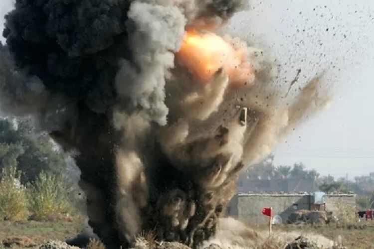 Suriyada 12 uşaq minaya düşüb, ikisi ölüb