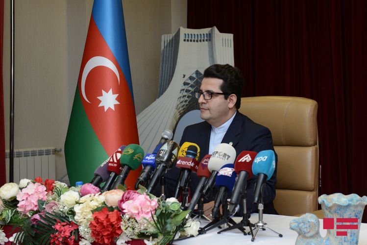 В Азербайджане будет создан торговый дом Ирана